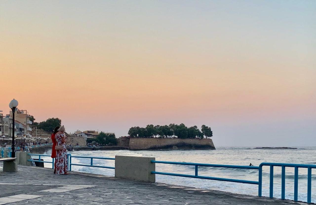 Mare Suites 3 Hriszí Aktí Haniá Kültér fotó
